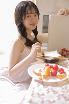 女班长把内裤掀起给我揉